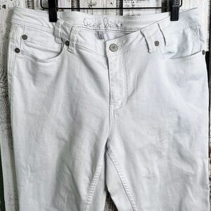 Chip & Pepper White Capri Jeans Womens Size 32โx24โ Denim 5โ Pocket Pants Resort